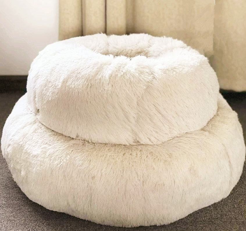 Small Cozy Nesty Plush Calming Nest Bed – Soft Round Donut Bed for Small Dogs & Cats